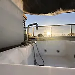 Parea * Herszonisszosz