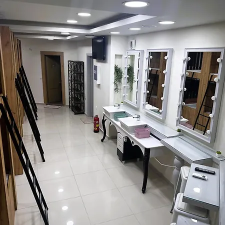 Hostel Parea
