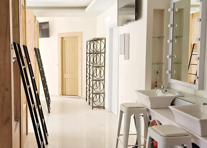 Parea Hostel Χερσόνησος